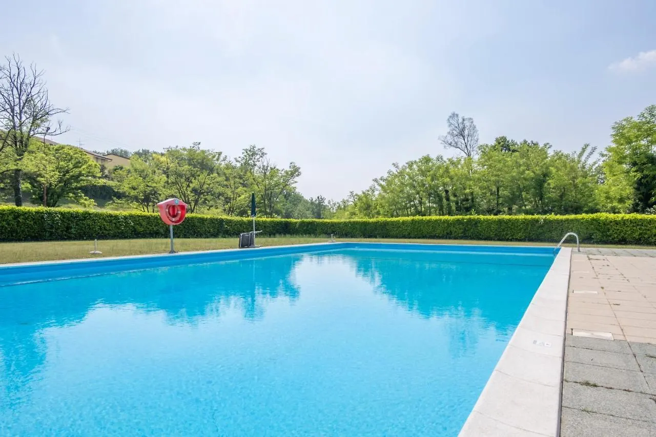 L&M Apartments - Pool - By Host4U Muscoline